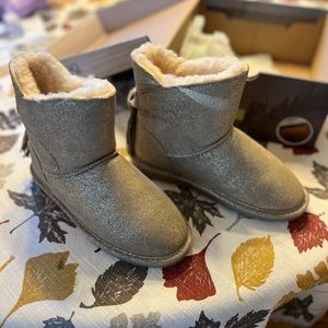 New Bearpaw Mia Youth Boots